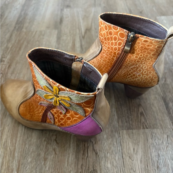 L'ATISTE Multicolor Floral Heeled Boots - Picture 2 of 4